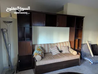  4 اثاث كنب ومكاتب بحاله جيده خشب وحديد