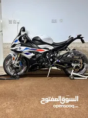  2 BMW s1000RR M