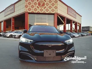  1 فورد موستنج بريميوم