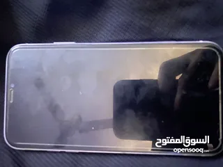  3 أيفون 11للبيع بسعر مغري