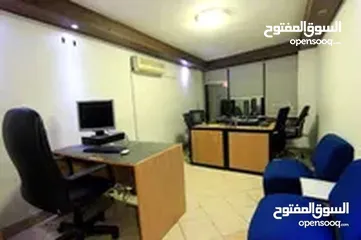  4 مطلوب مكتب مفروش و جاهز للاستخدام  مساحه من 200 - 400 متر في عمان