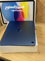  2 iPad 10 64 gigabytes