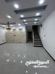  9 فله راقية جدا للبيع العامرات المحج الأولى بتصميم حديث ومطور فرصة للشراء