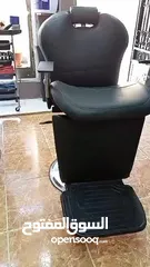  4 كرسي حلاقه حجم كبير  اجنبي بحال الجديد للاستفسار الرجاء الاتصال