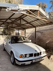  27 للبيع بحالة الوكالة BMW 520i موديل 1989 جير عادي