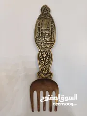  4 مجموعة ملعقة وشوكة من النحاس الثقيل على الطراز الشرق أوسطي.