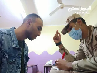  16 مدرس لغة إنجليزية معتمد من القوات المسلحة - English tutor - online  - مستر محمود محمد عبدالمنعم