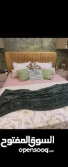  3 سرير king size 180x200. مع رأسية  منجد اقل نوعية قماش و فرشة تركية ممتازة و مستعملة 6 شهور.