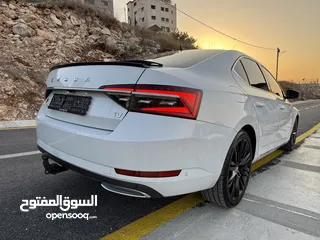 6 سكودا سوبير ب بلج ان هايبرد