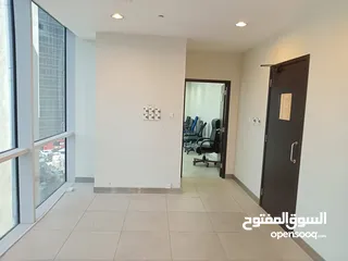  4 مكتب تجارى للايجار Al -SoorTower) Floor19) الدور19.