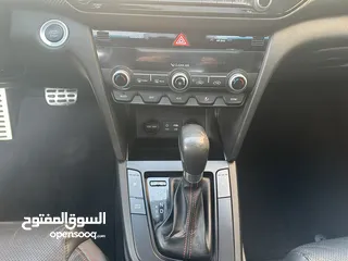  24 2019 Elentra Turbo.