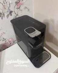  3 ماكنة قهوة نسبريسو بحالة الوكالة NESPRESSO