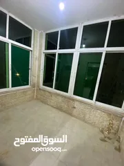  4 مطبخ قشرة بلوط كامل + ألمنيوم برندة+شفاط +رخام المطبخ