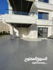  26 شقة للبيع  بمساحة فيلا 550 متر شقة شبة ارضي طريق المطار خلف مدارس العالمية
