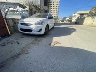  1 اكسنت. 2017. بحالة الشركة 1،6 ماتور 1،6 4 غيار. يعني صفر مشاكل