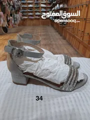  4 تشكيله مميزه من الصنادل والشوزات الولادي والبنات