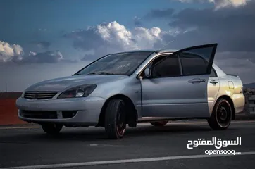  1 لانسر 2005