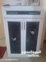  5 طقم كنب وتوابعه بحاله ممتازه