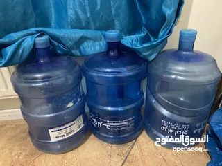  13 اثاث مستعمل خفيف صوبة غاز + طقم طربيزات +سجاده حجم 4*4  لون بيج+ برادي اكثر من شكل ولون + رفوف خضار