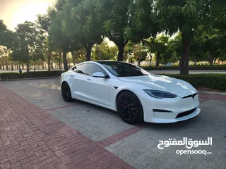  4 Tesla model s plaed