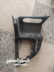  19 قطع مستعمله و اكسسوارات مختلفة للسيارات