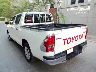  6 Toyoya Hilux manual pickup, 2018