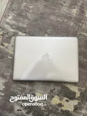  8 ماك بوك برو 2012 كور i5 500 جيجا ssd 4 جيجا رام و4 جيجا كارت شاشه