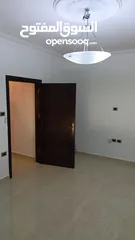 29 عرض حصرررري ـ ضاحيه النخيل ـ شقه فارغه للايجار لم تسكن بعد التجديد سوبر ديلوكس  190 متر +