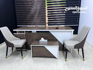  24 ‏مكتب مدير متميز   مكتب + الجانبية مع طاولة أمامية مقياس مترين