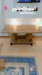  1 طاولات خشب بحالة ممتازة