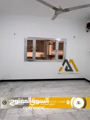  5 شقق سكنية للايجار حي صنعاء مساحة الشقة 130 متر