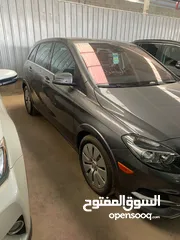  2 Mercedes b250e 2017