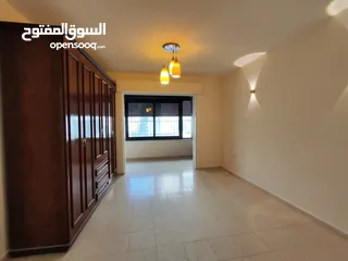  16 شقة مميزة للإيجار في قلب الطيرة – شارع روما