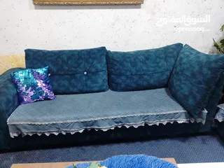  4 كنب تفصيل بحالة جيدة بس بحاجة لدراي كلين