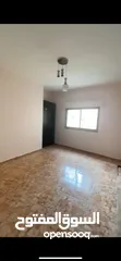  3 شقة للتجار في ام الشرايط