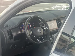  20 سكودا كودياك Sport Line  فل الفل فتحة سقف بانوراما 200 حصان  4x4- /2022  دفع رباعي 6+1