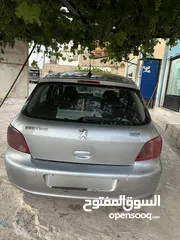  4 بيجو2004 للبيع