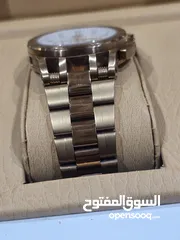  4 ساعه فيرساج VERSACE نظيفة جدآ