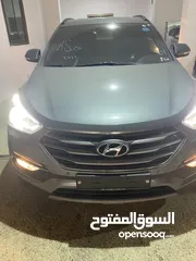  3 سنتافيا للبيع بسبب السفر