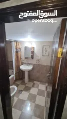  4 شقة غير مفروشة للايجار في ام الشرايط قرب عسل وبصل