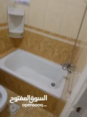  6 شقه فارغه للايجار قرب مدرسة الارقم الاسلاميه المدينه الرياضيه