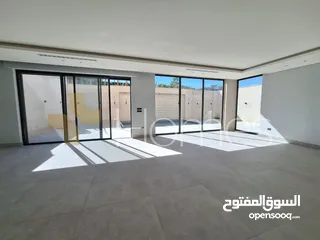  11 فيلا مع مسبح للبيع في عبدون بمساحة بناء 715م