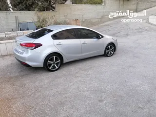  1 كيا K3  / ماتور 1600 / ديزل اقتصاديه الأكثر طلبا / موديل 2017 /اصل كوري