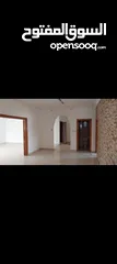  12 شقه كاش او اقساط من المالك مباشره موقع مميز جدا