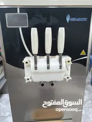  1 ماكينة بوظة سوفت ايس كريم  أيطالي