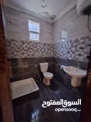  7 ستديو للبيع او البدل على سيارة للبيع بقيمته بسعر الحرق