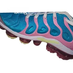  5 Original Nike shoes ‏