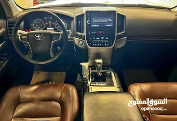  17 Toyota Land Cruiser GX-R 2017 قاطعة : 70000 km فقط