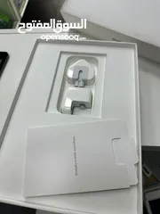  8 ايباد 7 128G في مدخل خط و بطاريه 100 مع كرتونه