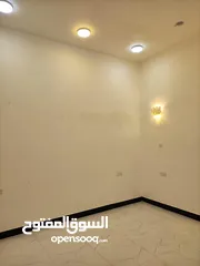  11 مشتمل سكني للايجار في منطقة حي المهندسين تشطيب حديث موقع ممتاز